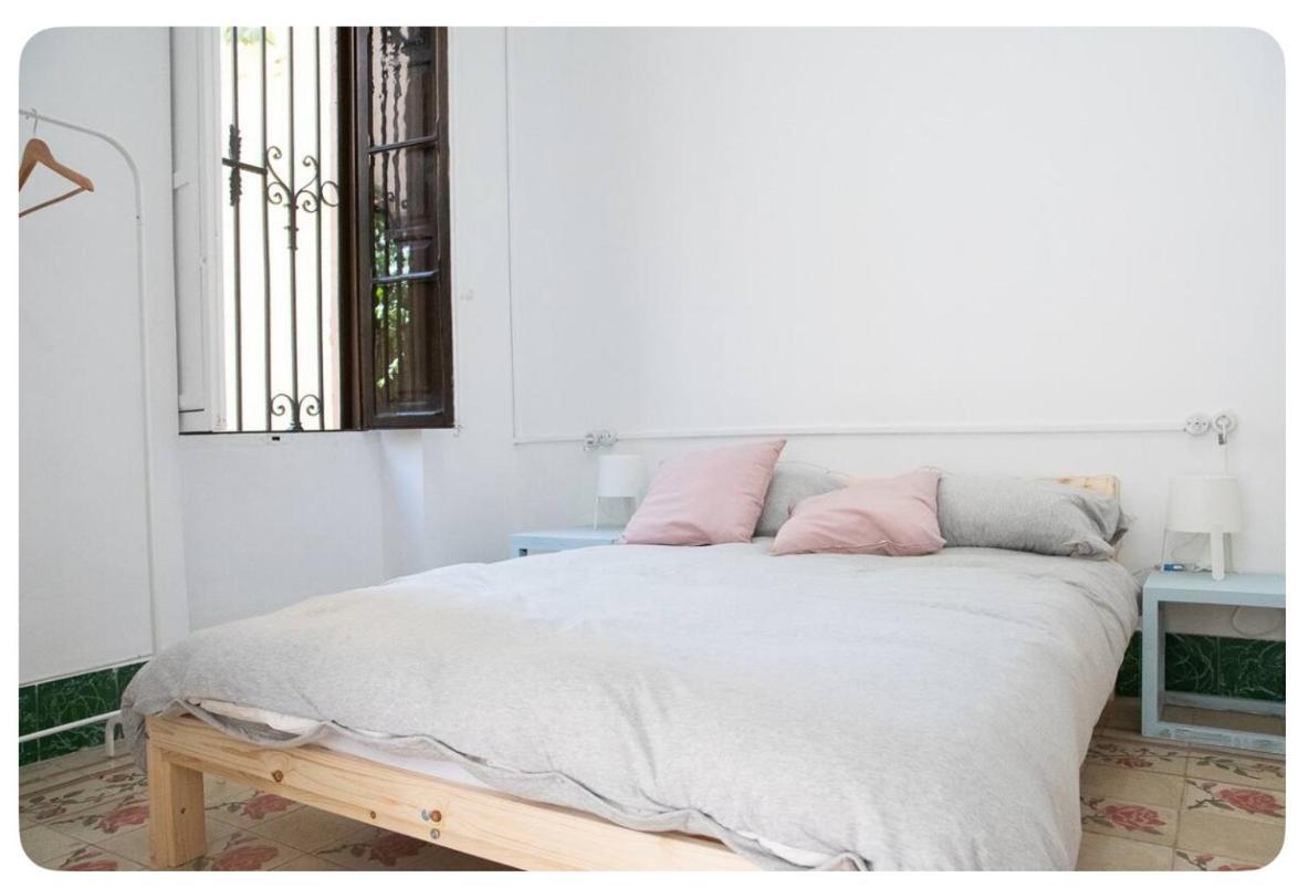 Habitacion Con Bano Privado 1 Cama De Matrimonio Valencia Exterior foto